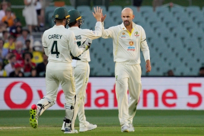 एशेज दूसरा टेस्ट : तीसरे दिन का खेल खत्म, ऑस्ट्रेलिया का स्कोर 45/1, इग्लैंड के खिलाफ 282 रनों की लीड