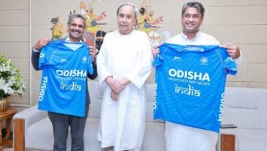ओडिशा के मुख्यमंत्री से मिले एआईएफएफ के अधिकारी