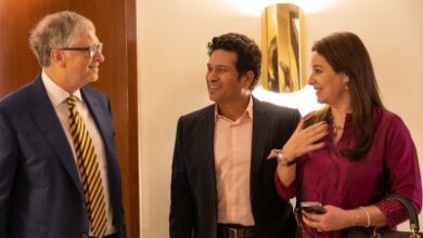 सचिन तेंदुलकर पत्नी के साथ बिल गेट्स से मिले, बोले हम सभी जीवन भर के लिए छात्र